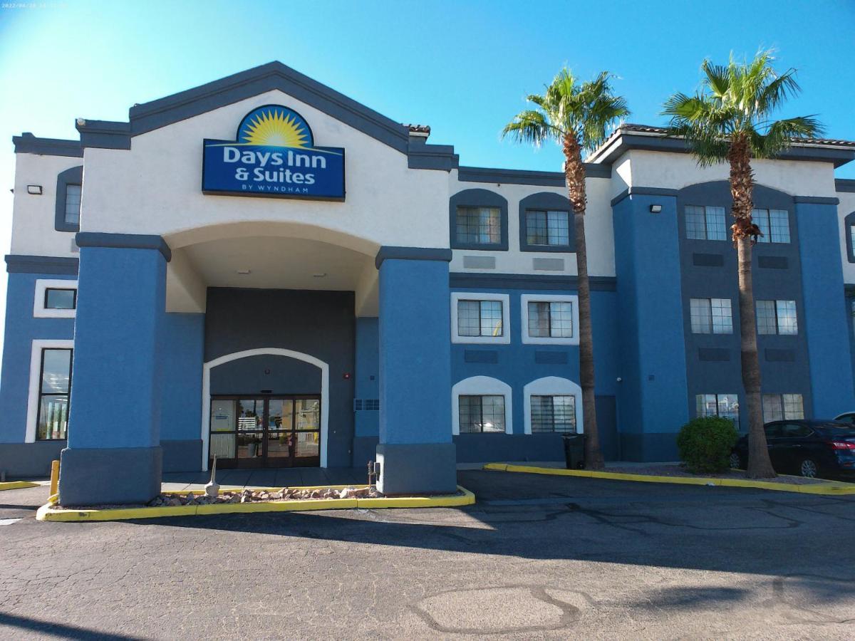 Days Inn & Suites By Wyndham Tucson/Marana Bagian luar foto