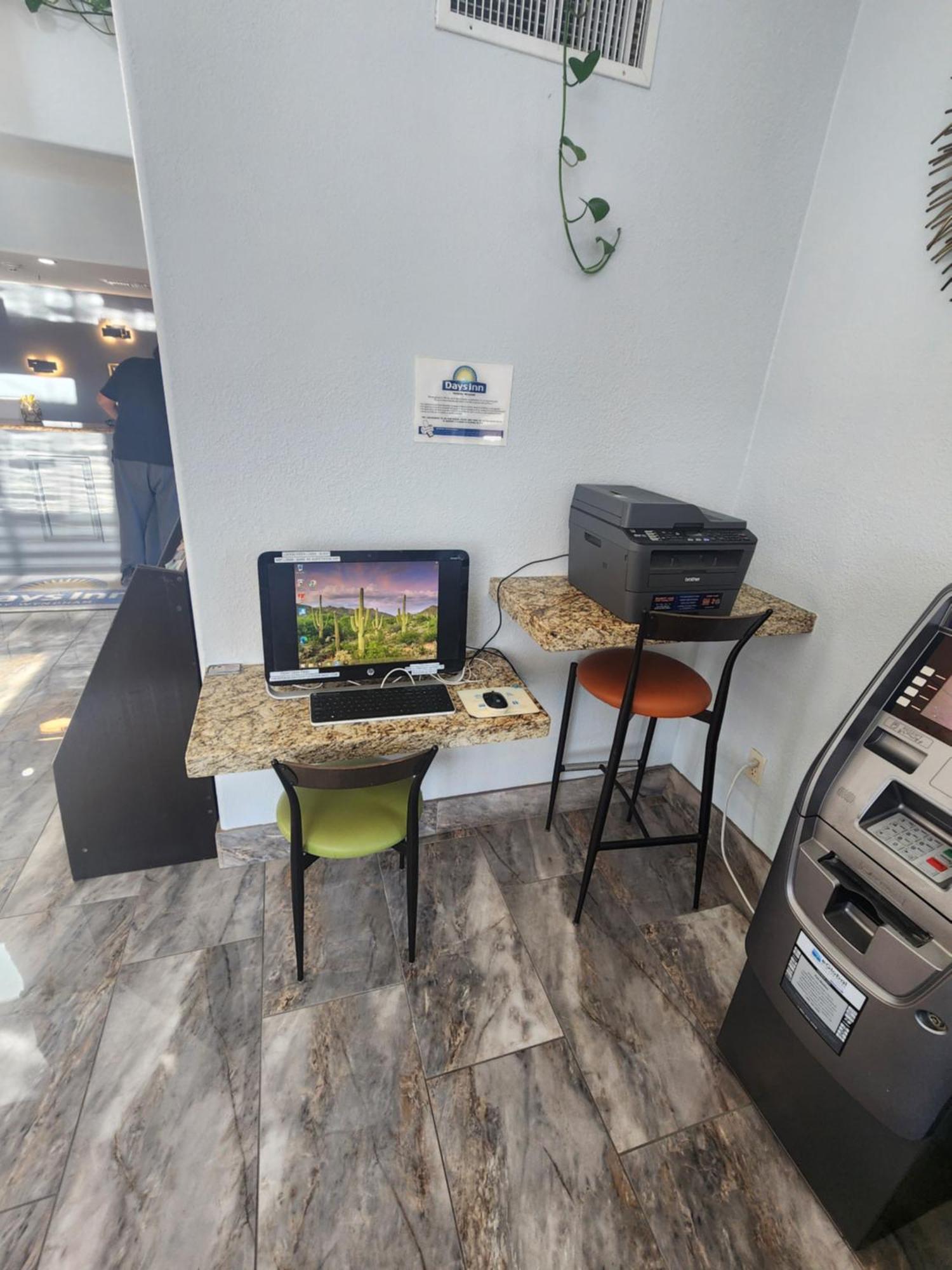 Days Inn & Suites By Wyndham Tucson/Marana Bagian luar foto