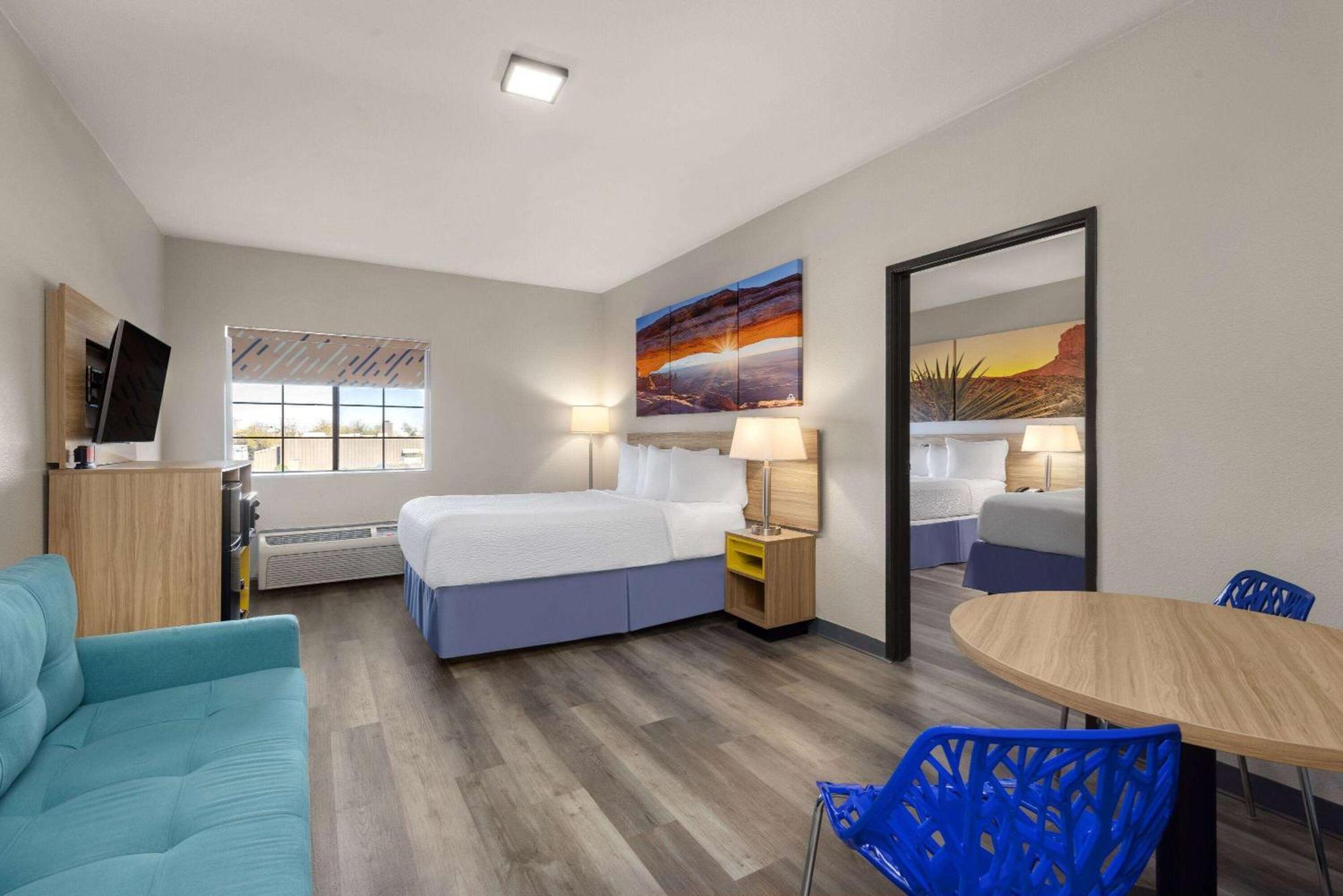 Days Inn & Suites By Wyndham Tucson/Marana Bagian luar foto