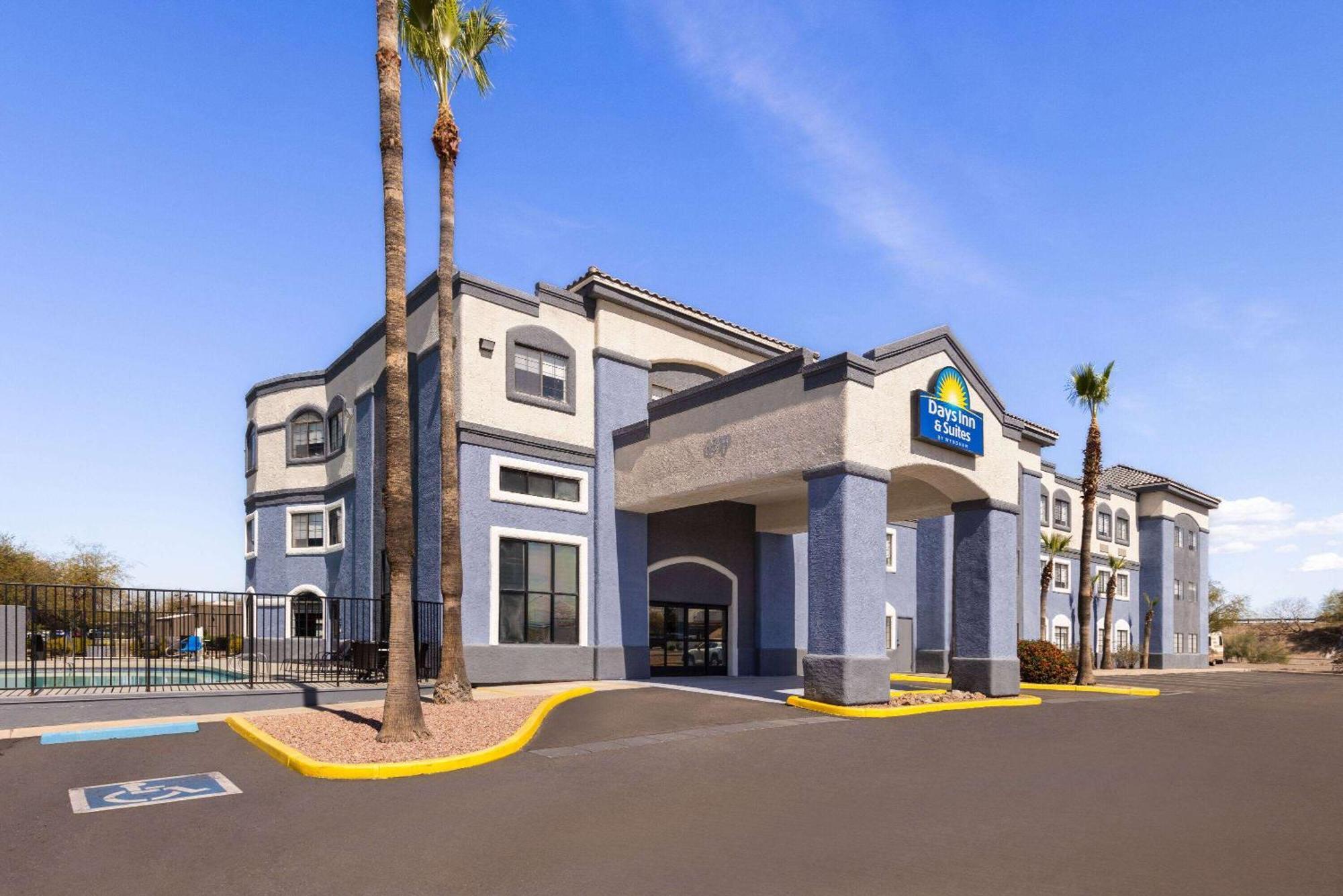 Days Inn & Suites By Wyndham Tucson/Marana Bagian luar foto