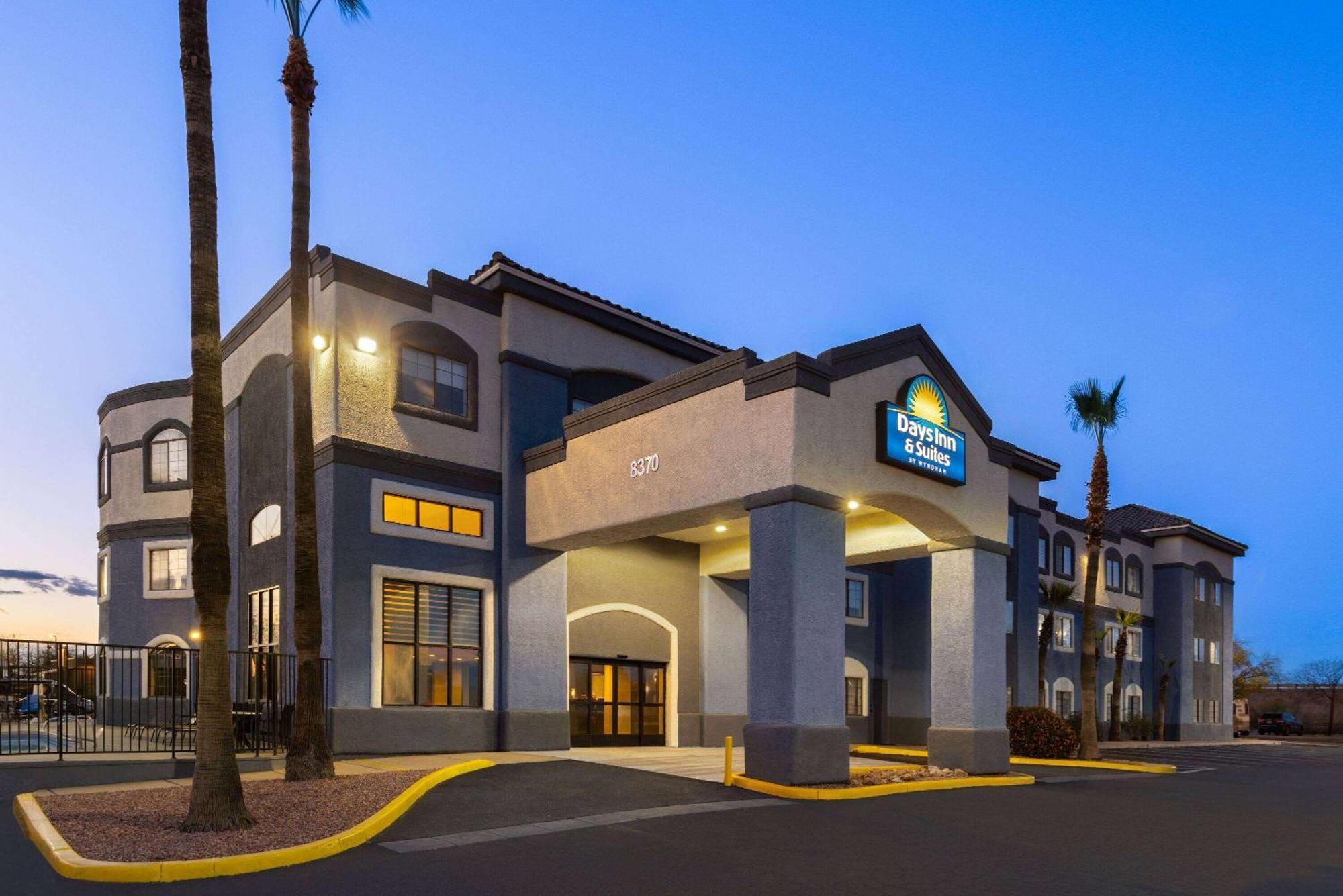 Days Inn & Suites By Wyndham Tucson/Marana Bagian luar foto