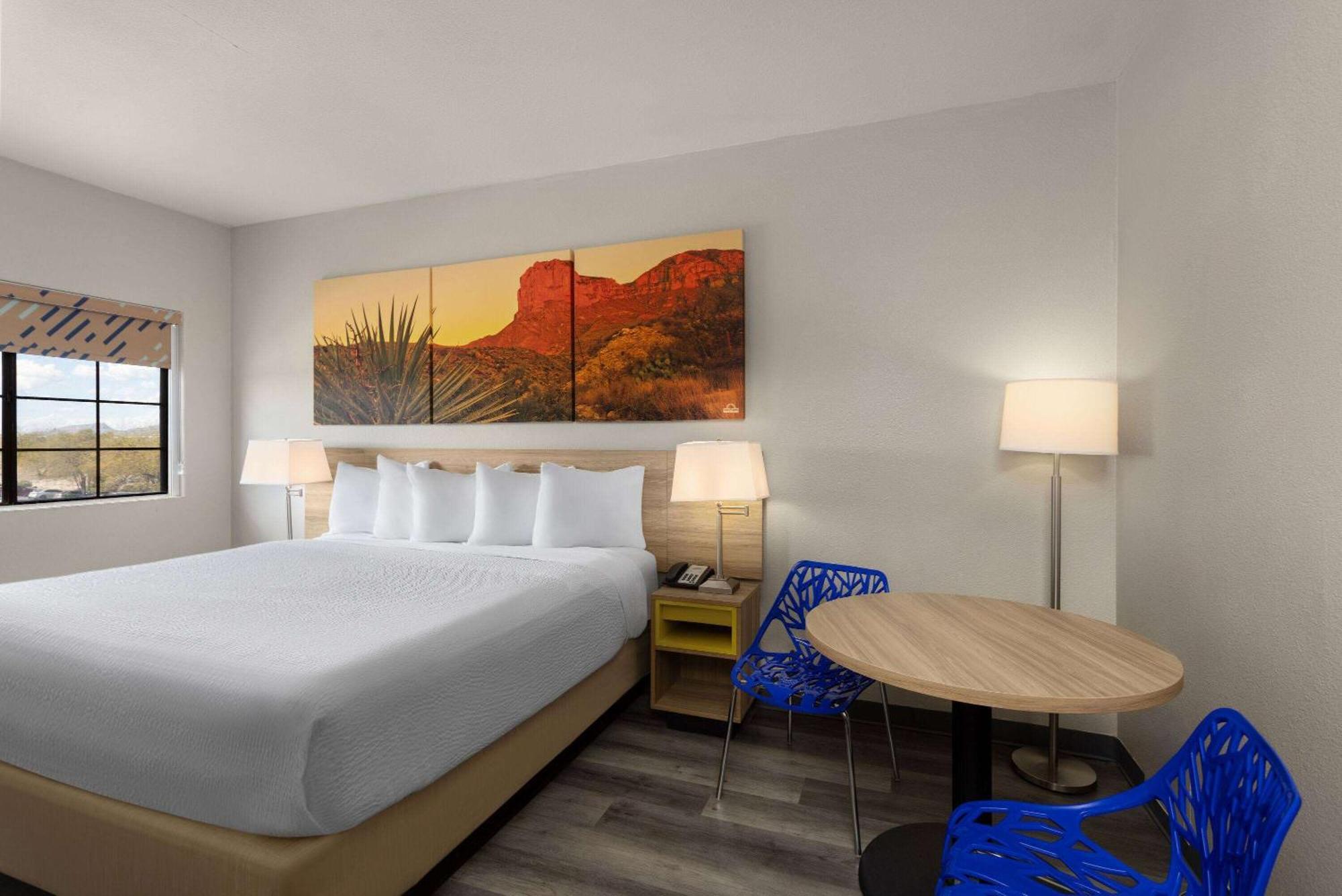Days Inn & Suites By Wyndham Tucson/Marana Bagian luar foto